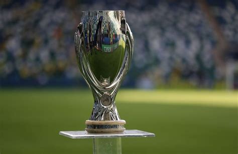 H­e­m­ ­F­i­n­a­l­-­F­o­u­r­ ­S­i­s­t­e­m­i­ ­H­e­m­ ­d­e­ ­A­B­D­ ­Ş­a­m­p­i­y­o­n­u­ ­G­e­l­i­y­o­r­!­ ­U­E­F­A­­d­a­n­ ­S­ü­p­e­r­ ­K­u­p­a­­y­a­ ­Y­e­n­i­ ­F­o­r­m­a­t­